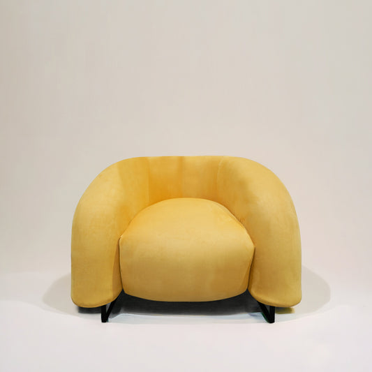 Reòtag Velvet Fabric ArmChair
