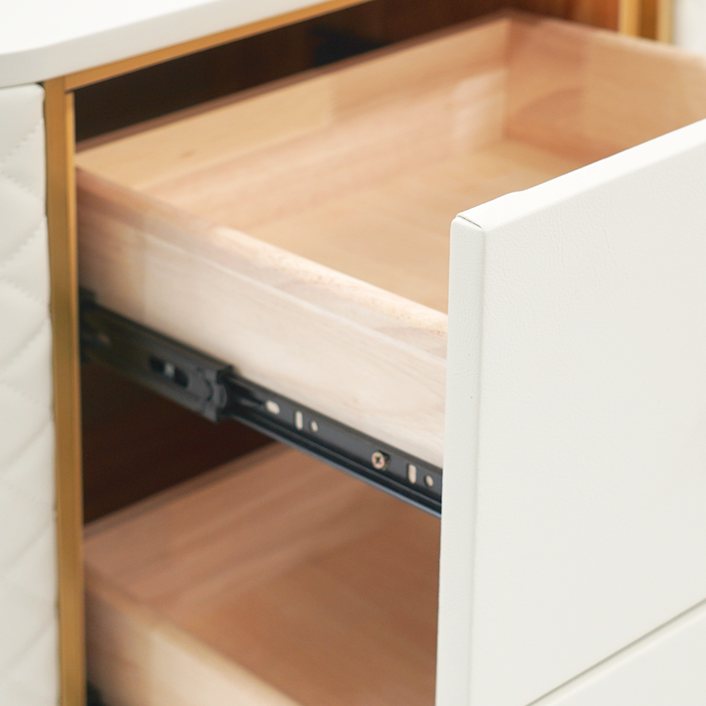 Rêve de Bedside Table