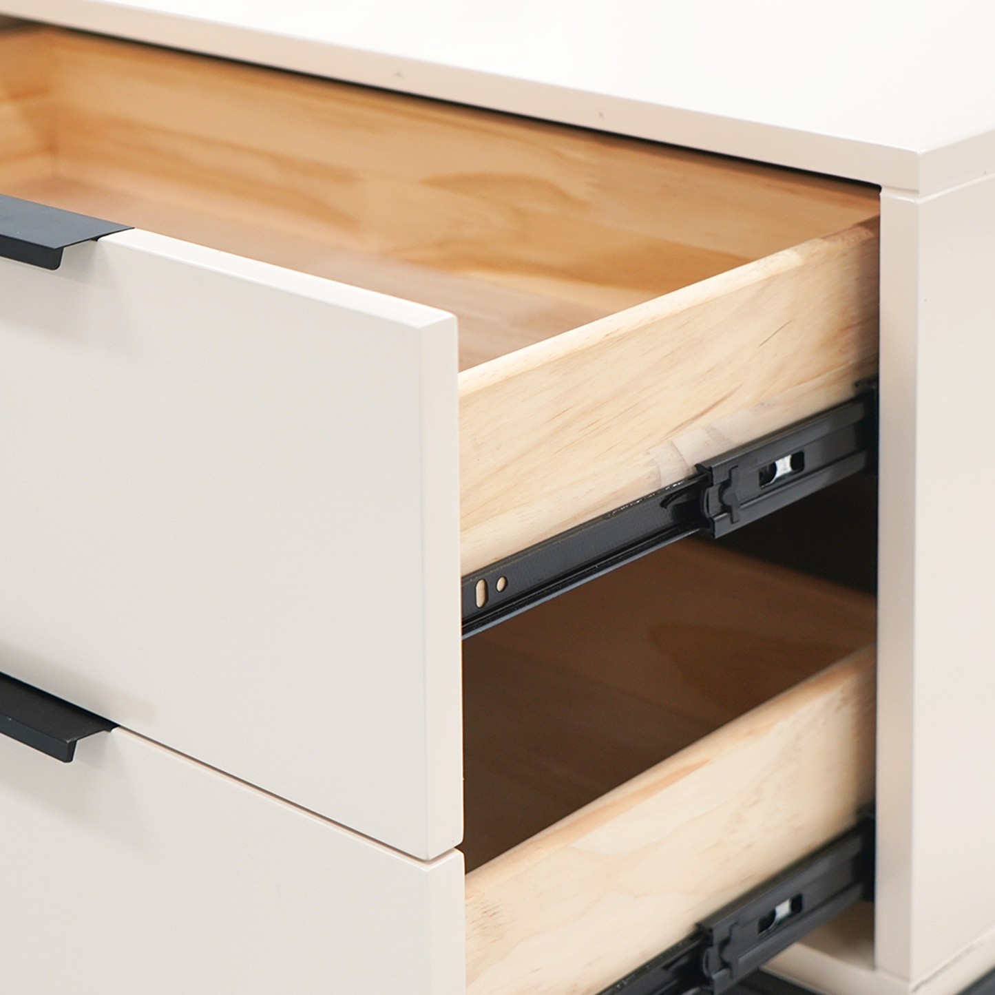 Manejar Bedside Table