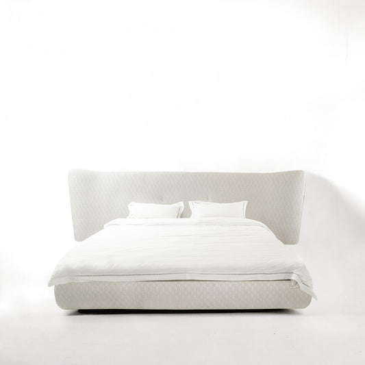 Estilo Fabric Bed