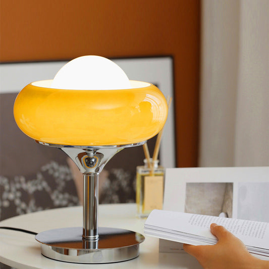 Œuf Table Lamp